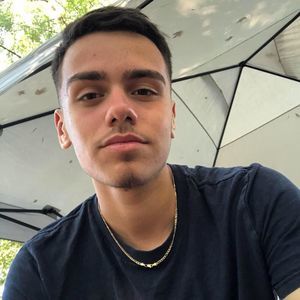 Meet your Posher, Raymond